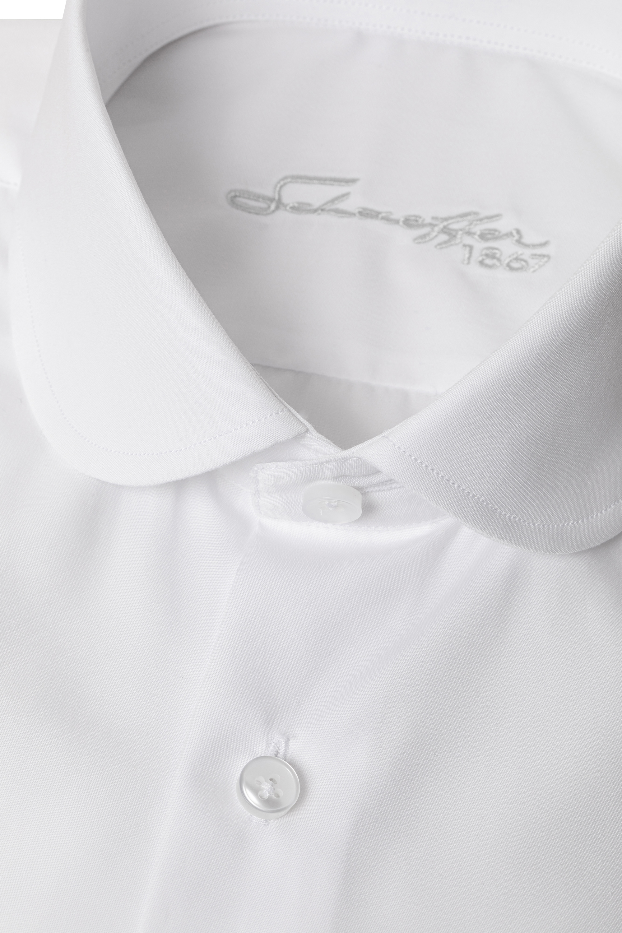 Weißes Slim Fit Classic Line Schaeffer Hemd mit Club Kragen Weißes Slim Fit Classic Line Schaeffer Hemd mit Club Kragen