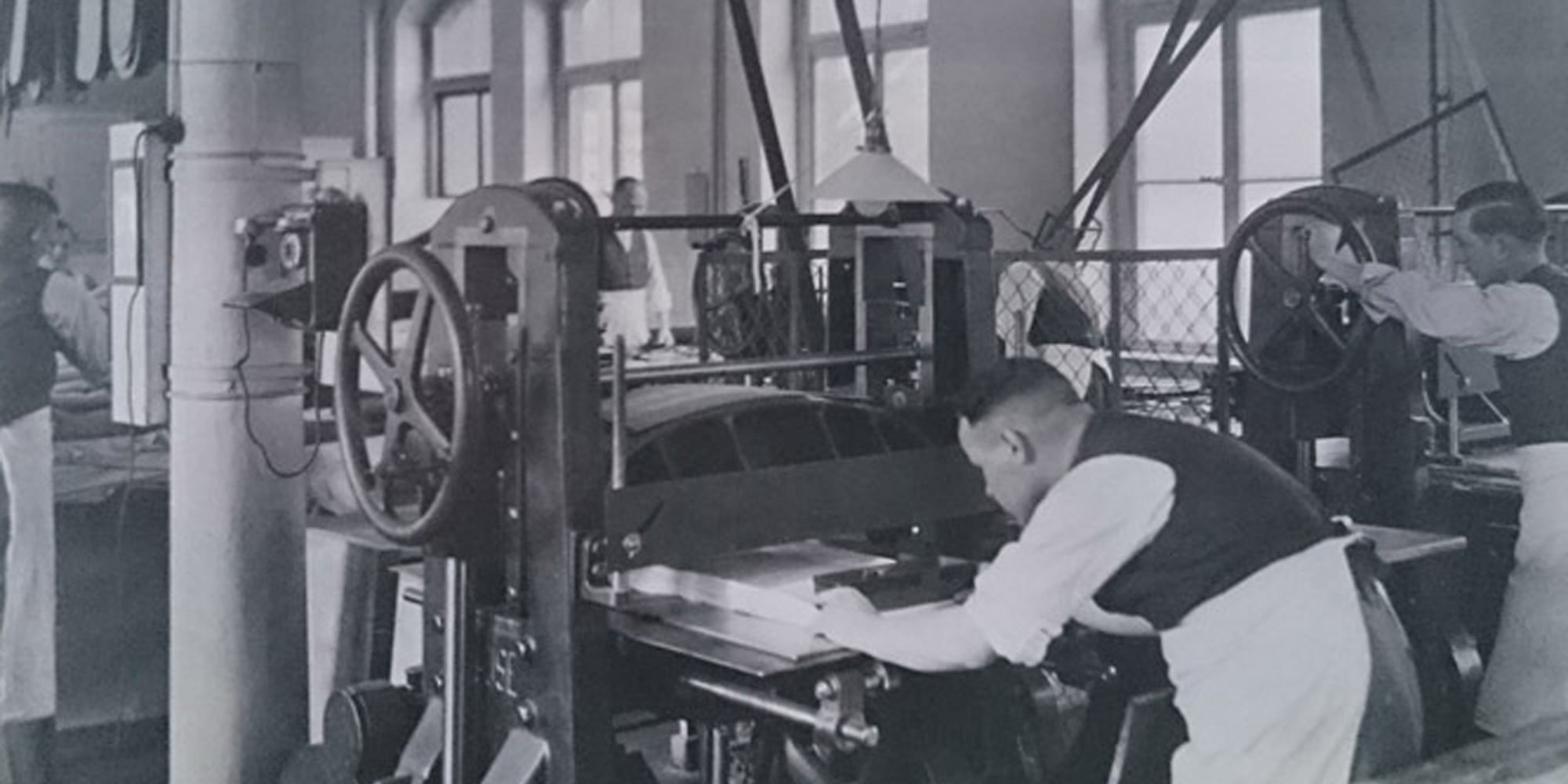 Zuschneiderei-Schaeffer Hemden 2x1 Zuschneiderei-Schaeffer Hemden 2x1